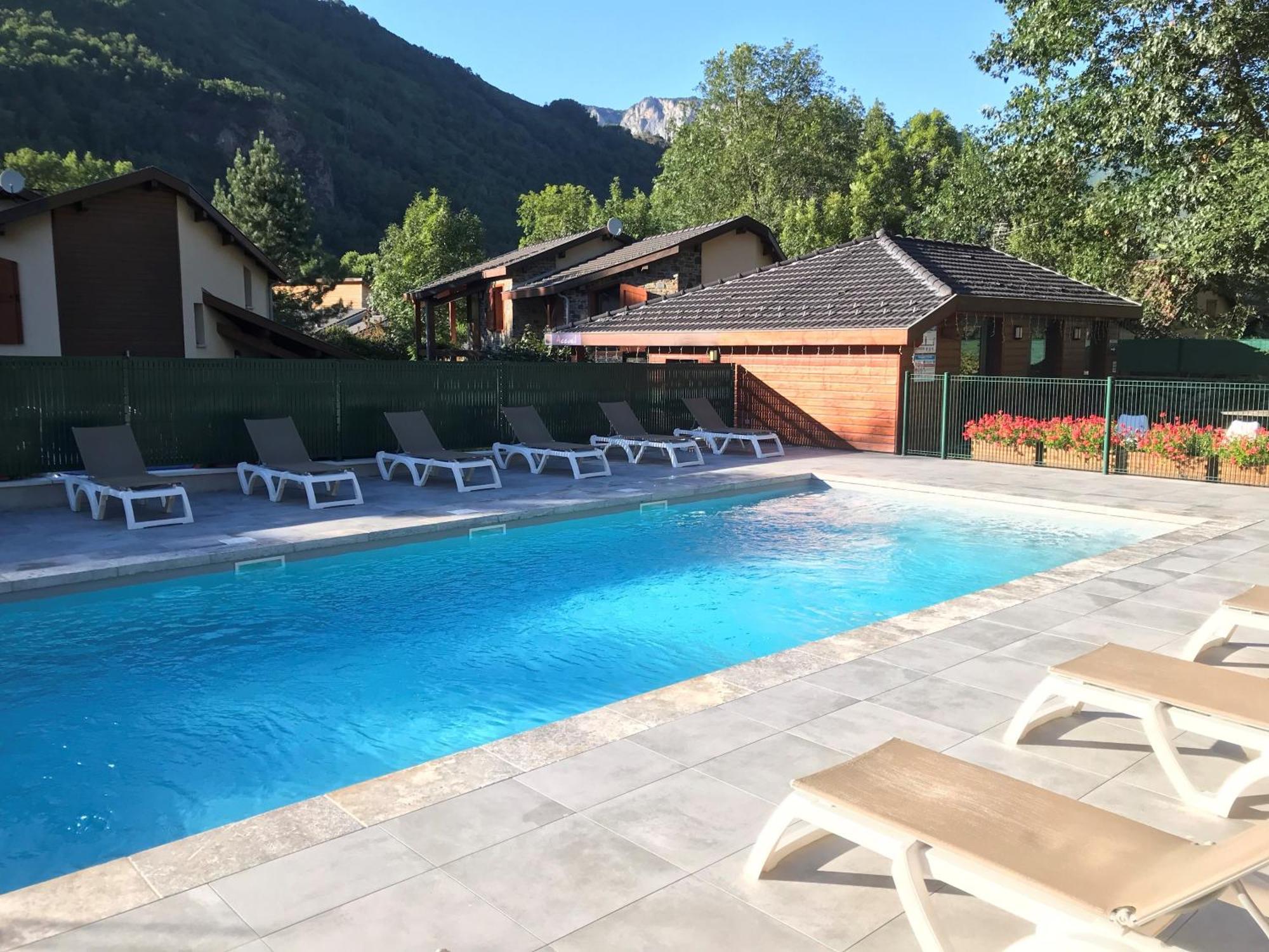 Les Granges De Leo Villa Aston Luaran gambar