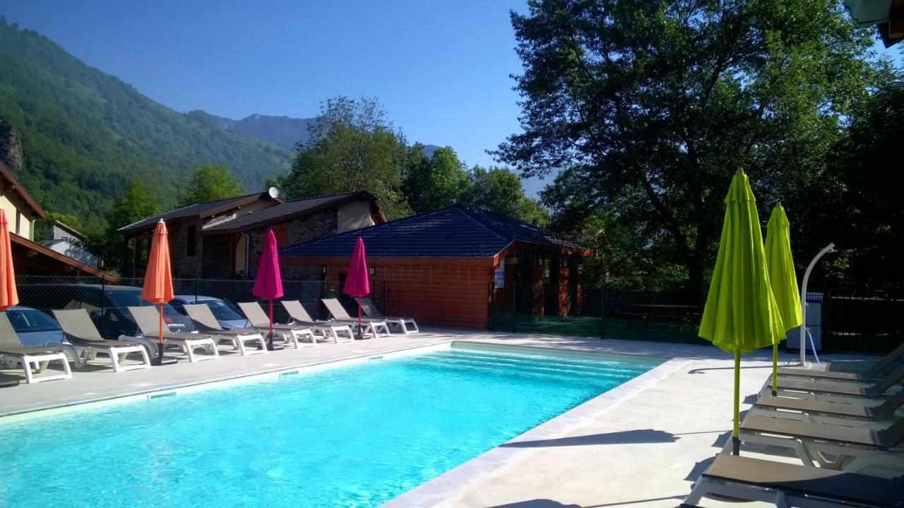 Les Granges De Leo Villa Aston Luaran gambar